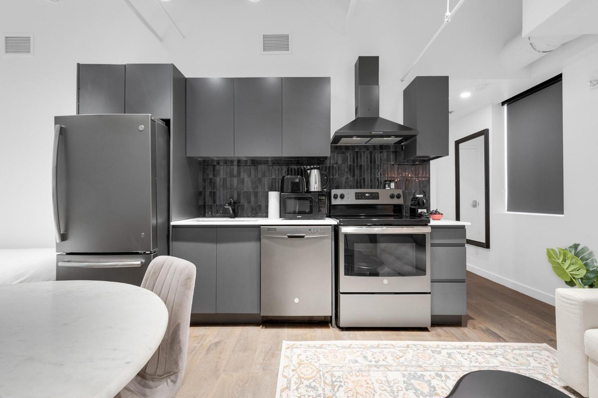 Bakan - Sainte Catherine Montreal Phòng bức ảnh