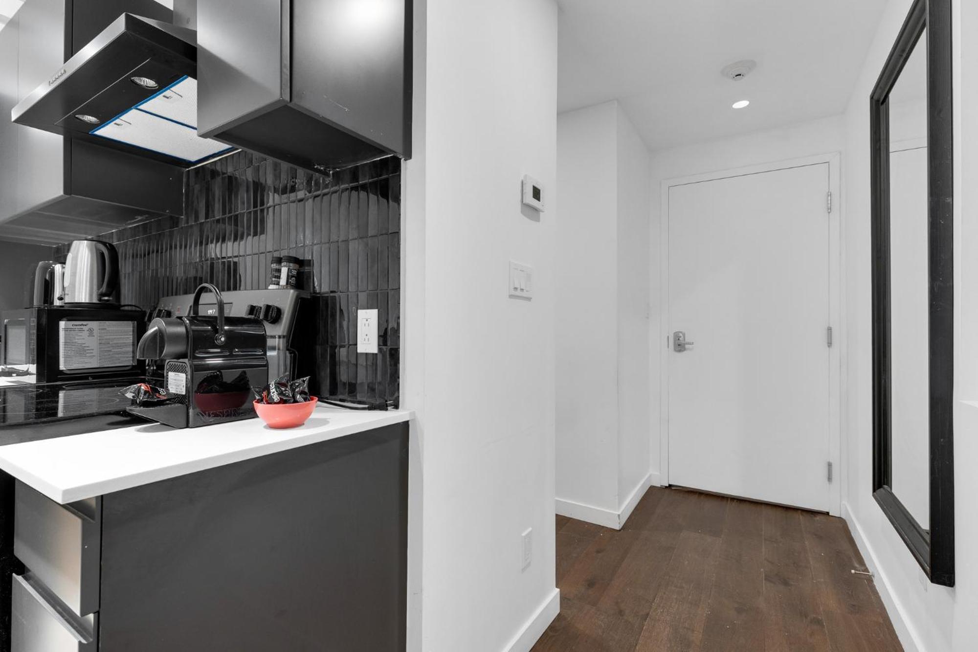 Bakan - Sainte Catherine Montreal Phòng bức ảnh